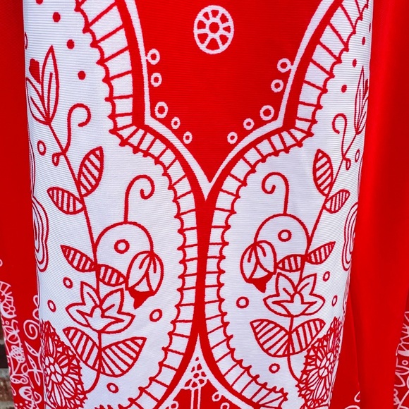 Red/White Tunic - Picture 4 of 4